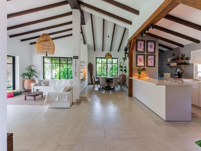 Casa en venta en Nueva Atalaya, Costa del Sol Occidental