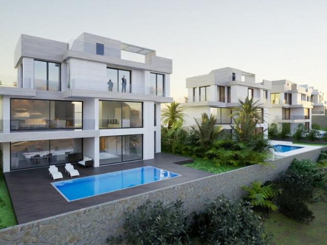 Casa en venta en Barriada Islas Canarias, Costa del Sol Occidental
