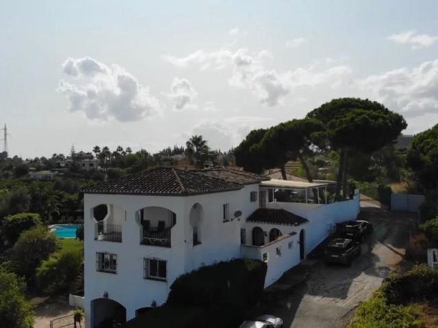 Casa en venta en El Padrón, Costa del Sol Occidental