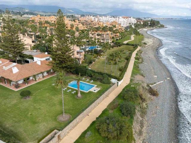 Casa en venta en Barriada Islas Canarias, Costa del Sol Occidental