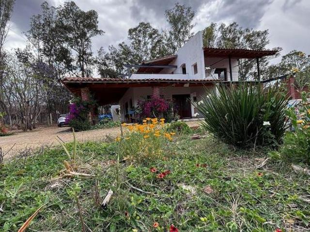 Casa en venta en Santa María Atzompa, Oaxaca