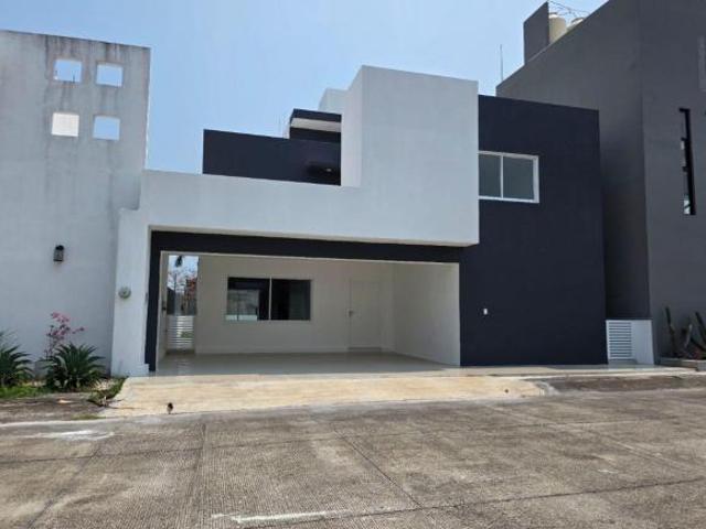 Casa en venta en Coatzintla, Veracruz