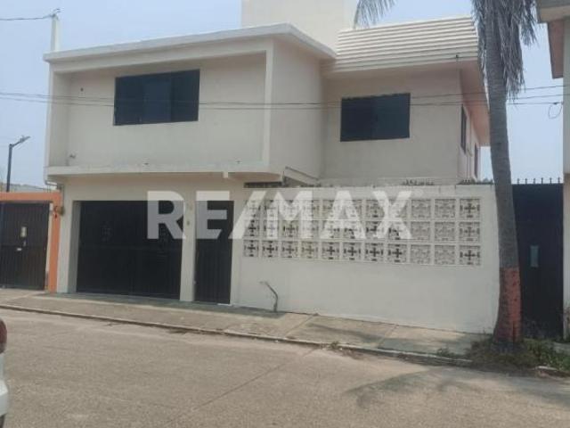 Casa en Venta – Fracc. Santa Isabel, Coatzacoalcos, Ver. 4