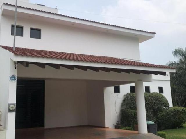 CASA EN VENTA FRACCIONAMIENTO AIMP, POZA RICA, VERACRUZ