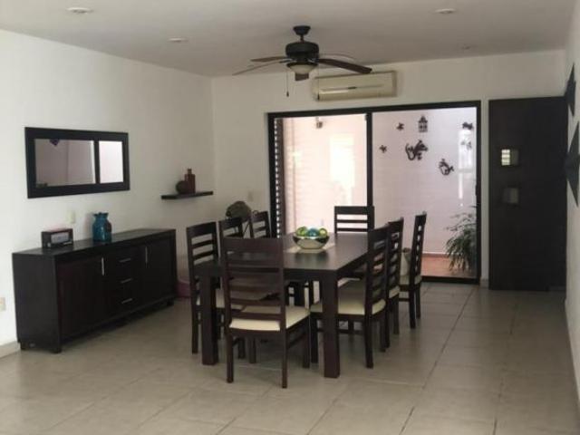 CASA EN VENTA FRACCIONAMIENTO AIMP, POZA RICA, VERACRUZ
