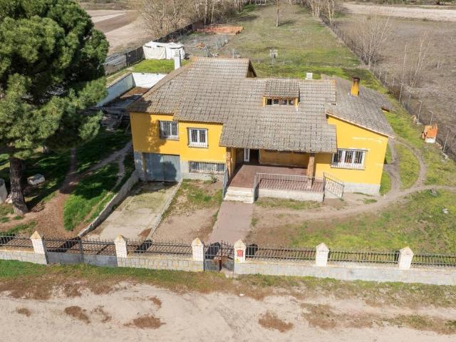 Chalet en venta en Íscar, Castilla y León