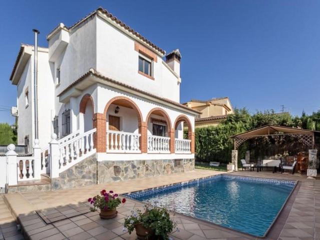 Casa en venta en Comarca de la Vega de Granada, Andalucía