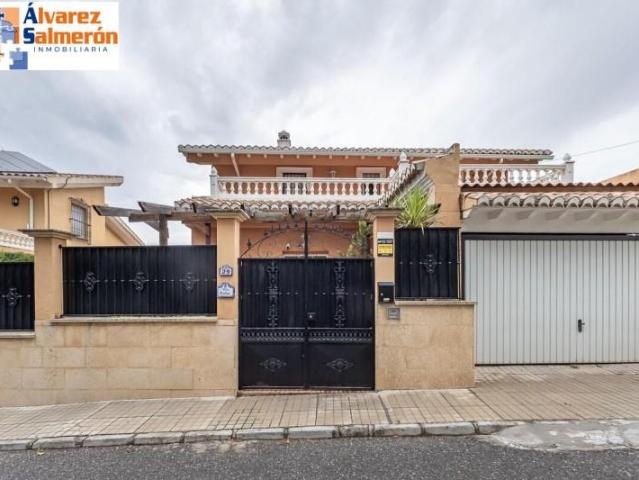 Casa en venta en Comarca de la Vega de Granada, Andalucía