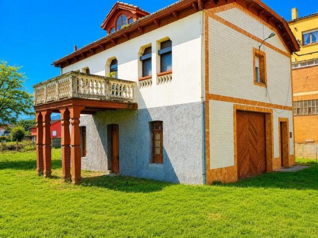 Casa en venta en Grado, Asturias