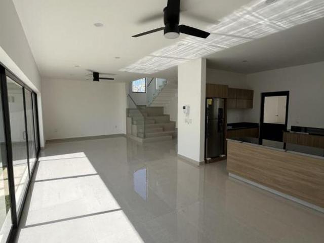 CASA EN VENTA GRAND PEDREGAL BERRIOZABAL