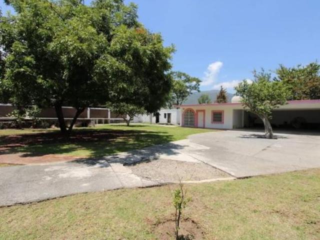 Casa En Venta, Granjas De San Miguel, Poncitlán, Jalisco. $5,200,000