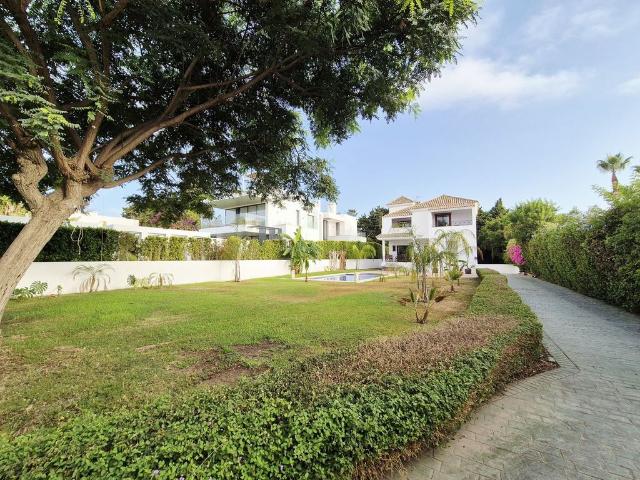 Casa en venta en Guadalmina, Costa del Sol Occidental