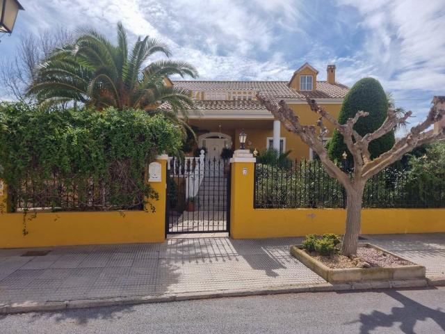 Casa en venta en el Vinalopó Mitjà / El Vinalopó Medio, Valencia