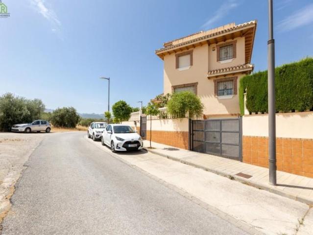 Casa en venta en Genil, Comarca de la Vega de Granada