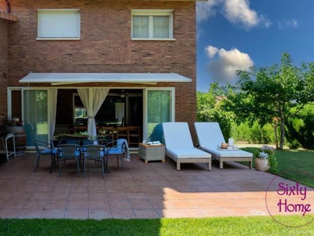 Casa en venta en Hoya de Huesca / Plana de Uesca, Aragón