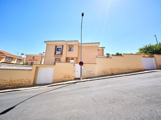 Chalet en venta en Jun, Granada