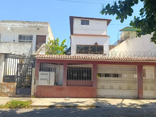 Casa en venta en Vargas