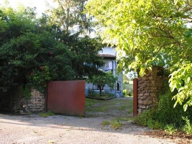 Casa en venta en Riotuerto, Cantabria