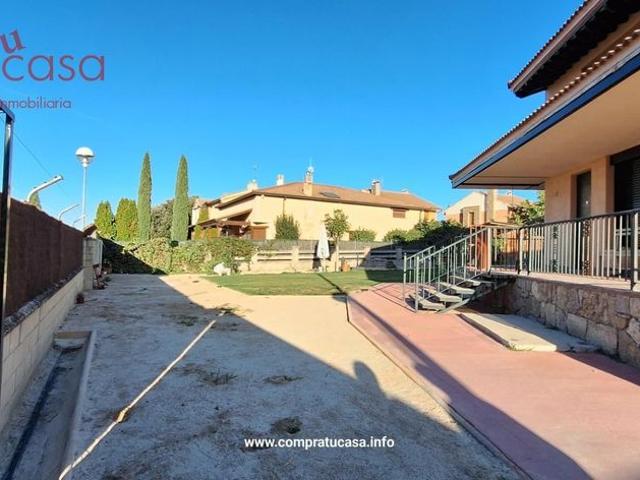 Casa en venta en Polígono industrial de La Lastrilla, La Lastrilla