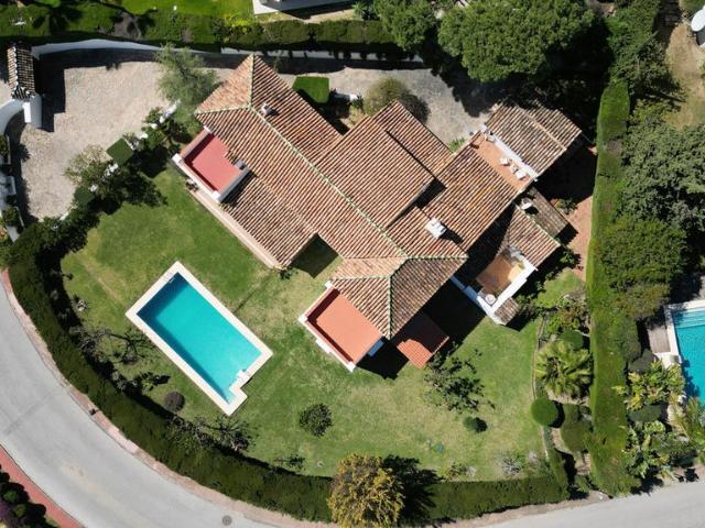 Casa en venta en Nueva Andalucía, Costa del Sol Occidental