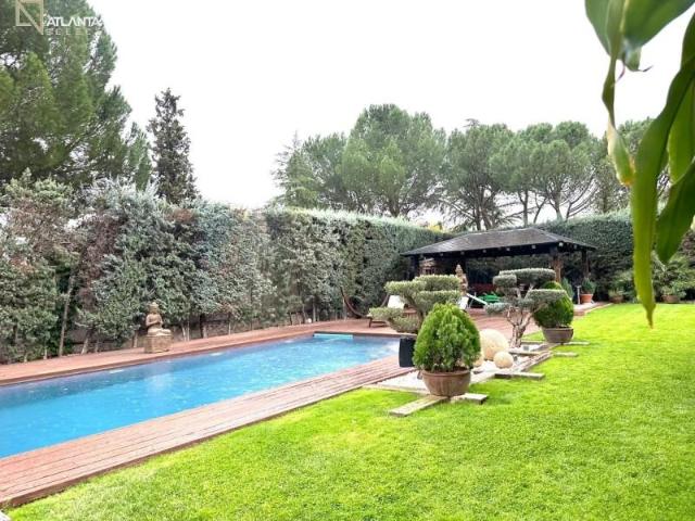 Casa en venta en Las Rozas De Madrid, Madrid