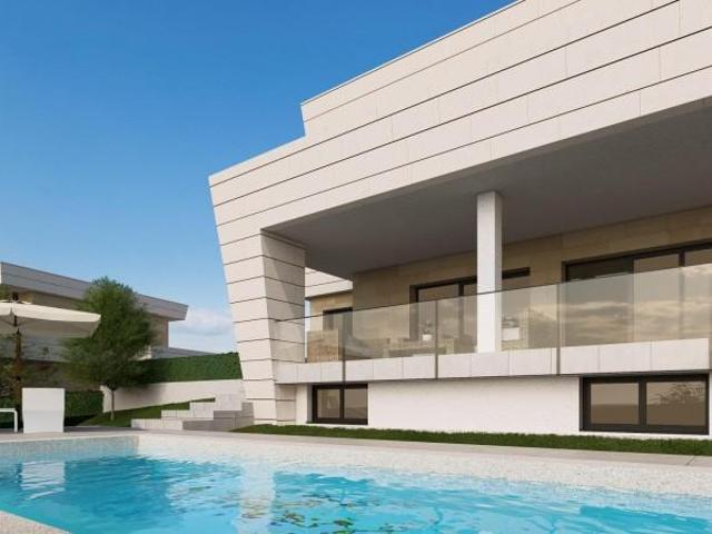 Casa en venta en Las Rozas De Madrid, Madrid