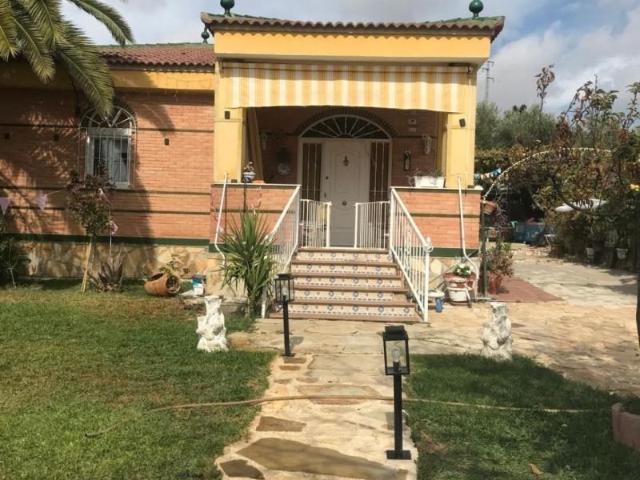 Casa en venta en Linares, Andalucía