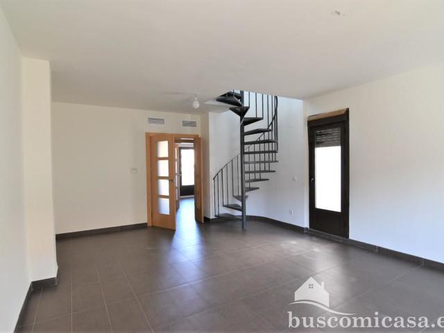 Casa en alquiler en Linares