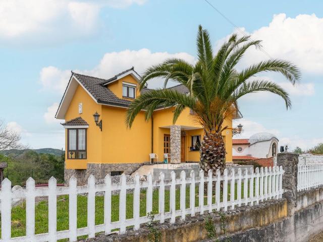 Chalet en venta en Langreo, Asturias
