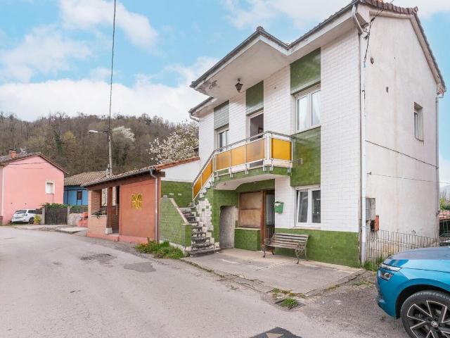 Chalet en venta en Laviana, Asturias