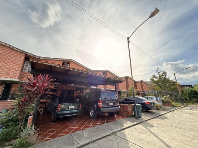Casa en venta en Guarenas, Miranda
