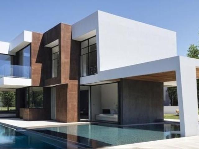 Casa en venta en Lozoyuela-navas-sieteiglesias, Madrid