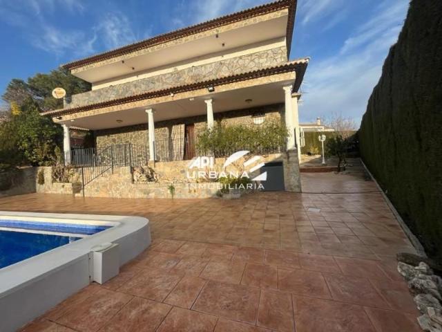 Casa en venta en Lucena, Andalucía
