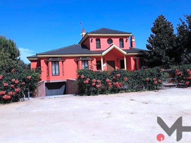 Casa en venta en Urbanización Santa Genoveva, Alcalá De Guadaíra