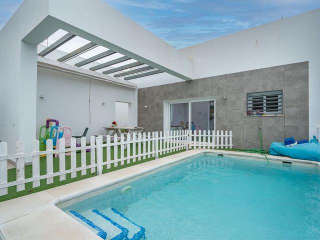 Casa en venta en Este, Málaga-Costa del Sol