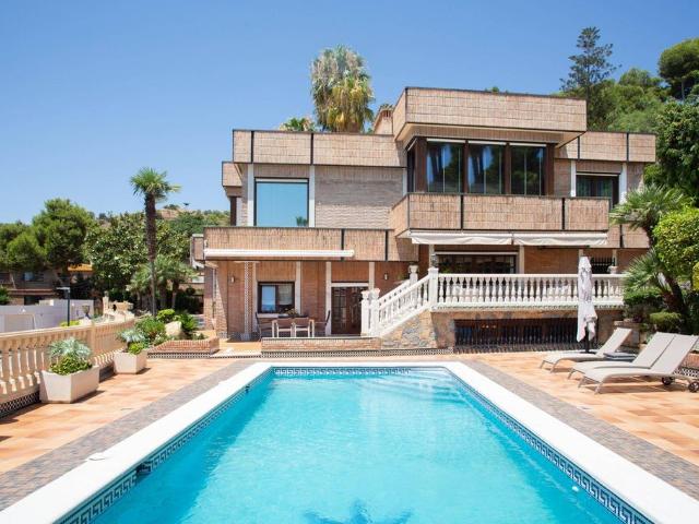 Casa en venta en Este, Málaga-Costa del Sol