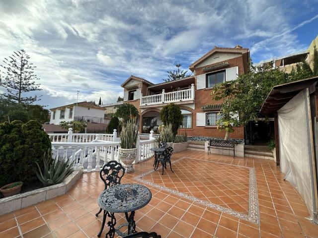 Casa en venta en Este, Málaga