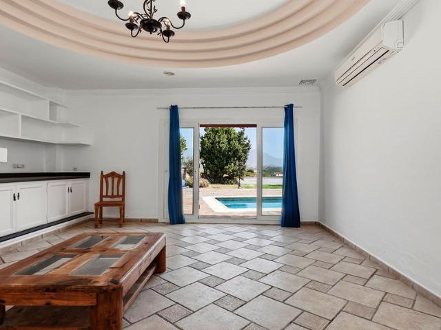 Casa en venta en San Luis de Sabinillas, Costa del Sol Occidental