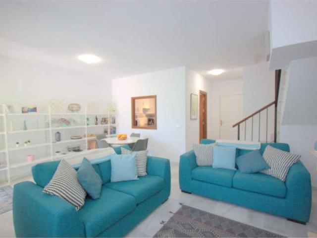 Casa en venta en Castillo de la Duquesa, Costa del Sol Occidental
