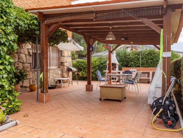Casa en venta en Manzanares El Real, Madrid