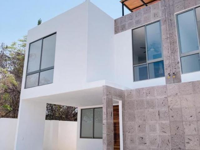 CASA EN VENTA, MANZANILLO, PUNTA CORAL