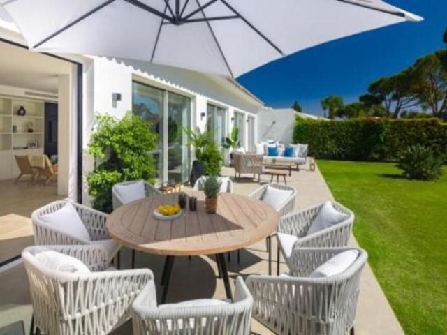 Casa en venta en Nueva Andalucía, Costa del Sol Occidental