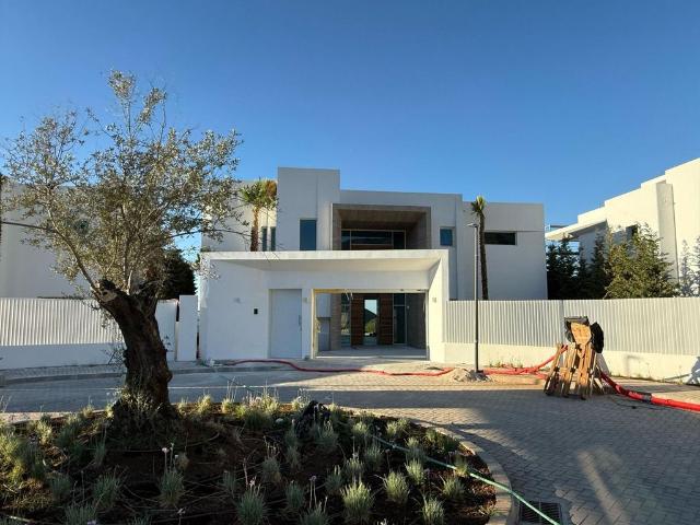 Casa en venta en Barrio Nuevo, Marbella
