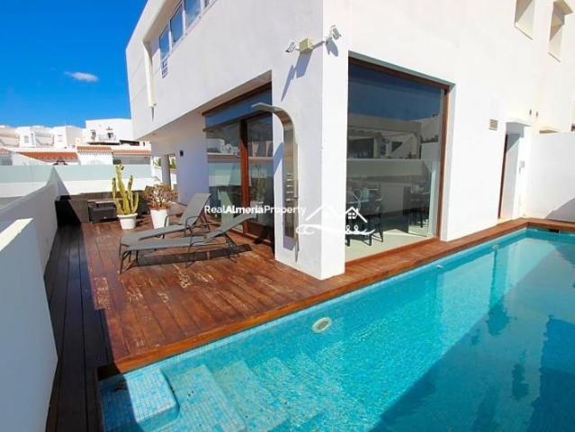 Casa en venta en Vista de los Ángeles-Rumina, Mojácar