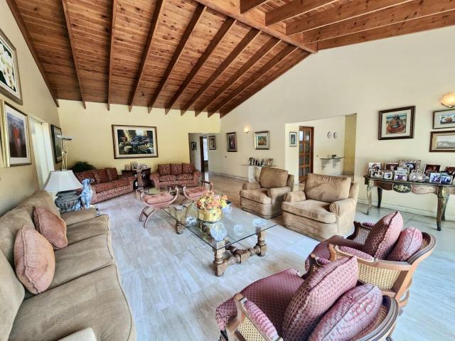 Casa venta en Santiago De Surco, Lima Metropolitana