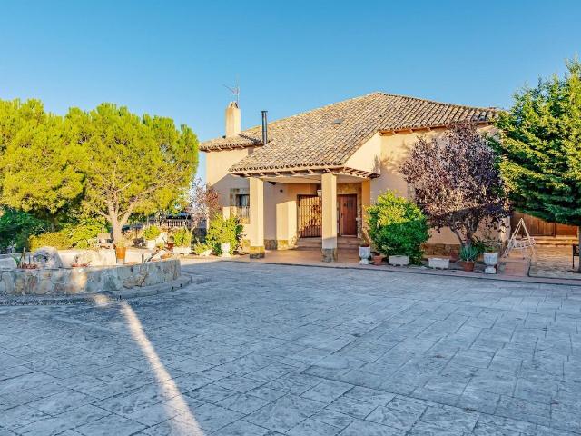 Chalet en venta en Chinchón, Madrid