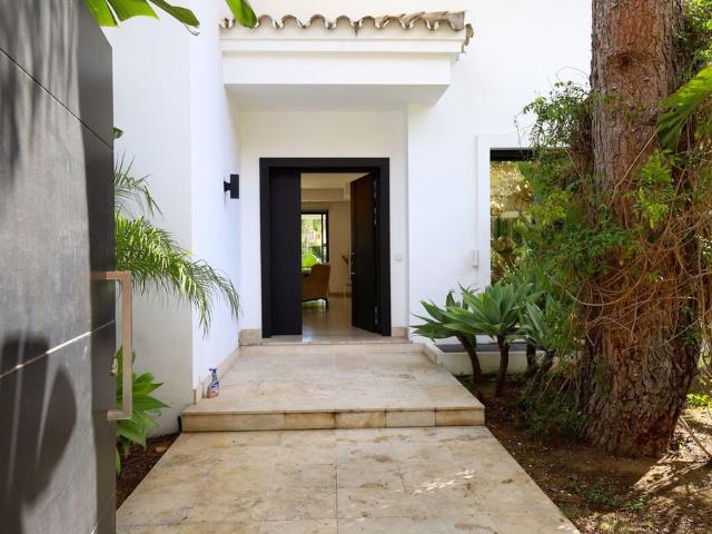Casa en venta en Nueva Andalucía, Costa del Sol Occidental