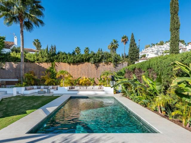 Casa en venta en Nueva Andalucía, Costa del Sol Occidental
