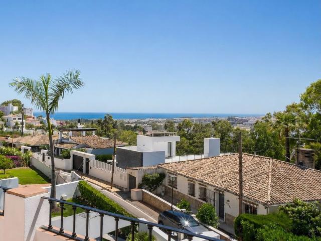 Casa en venta en Nueva Andalucía, Costa del Sol Occidental