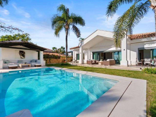 Casa en venta en Nueva Andalucía, Costa del Sol Occidental